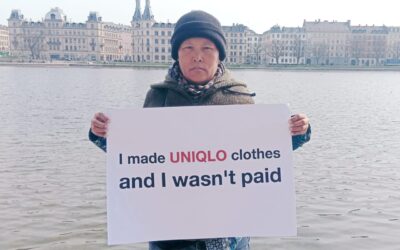 Treballadores acomiadades d’Uniqlo assisteixen a l’obertura d’una nova botiga a Dinamarca per denunciar els deutes de l’empresa